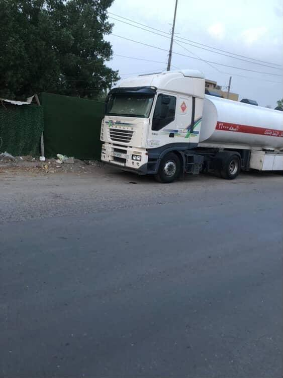 السلام عليكم افيكو للبيع موديل ٢٠٠٣ حجم المحرك ٤٨٠ كير عادي محرك بي بخار بدون تنقيص تخم تاير تانكي مصلاوي ٢٠١٠ سبرنك رقم ميسان دولي بسمي شرط التحويل سنويه نهاية ٢٩ تكيال حله جي بي اس السيارة حاليا تشتغل على البصره مكان بابل السعر ١٦٠ وبيه مجال ***********
