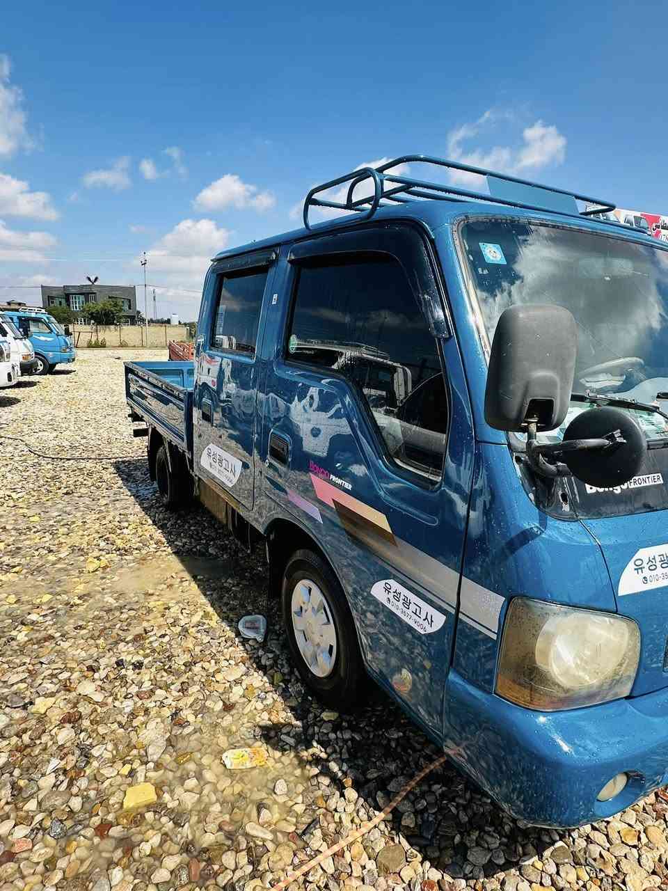 للبيع 
كيا ام عيون
موديل 2001
رقم قادسيه دولي 
مكفوله كفاله عامه 
مكان السياره بابل الشوملي 
الاستفسار ***********
