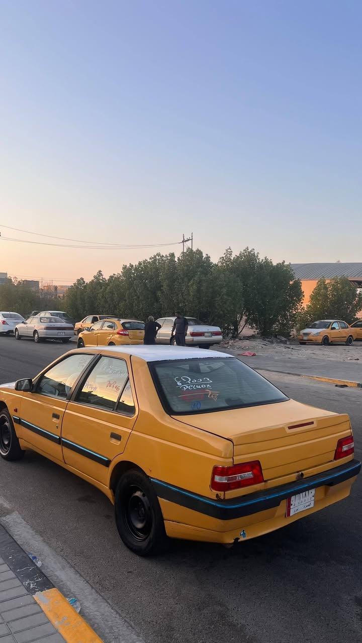 سلام عليكم بيجو مديل 16 سياره جاهزه من مكينه جديده توني شاده هيه وتفرعاته وكير وحداد وكهربايات كله جديد ومصفر هيئه وغرامات رقمه بصره شرط تحويل ما بيه نقص سعره 32 عنوان البصره ستفسار ***********
