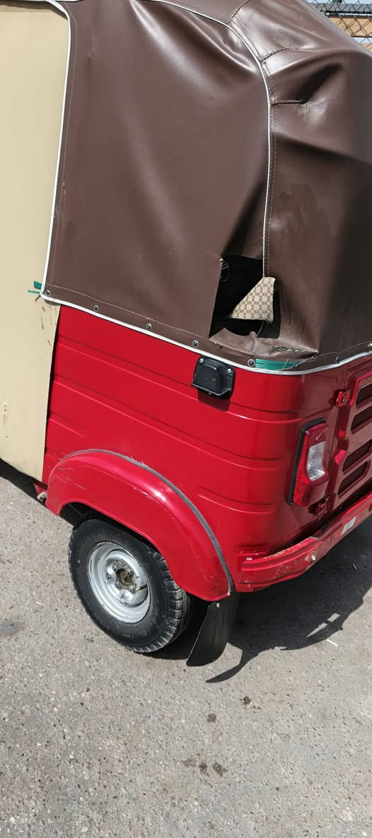 السلام عليكم تكتك للبيع موديل 18
رقم سنويه ابسمي تحويل ثاني يوم مكاني بغداد الشعب
***********
