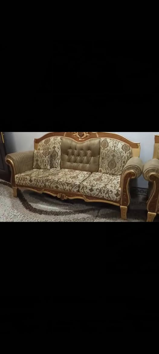 السلام عليكم تخم تركي مستعمل نظيف10نفر رقم الهاتف***********
