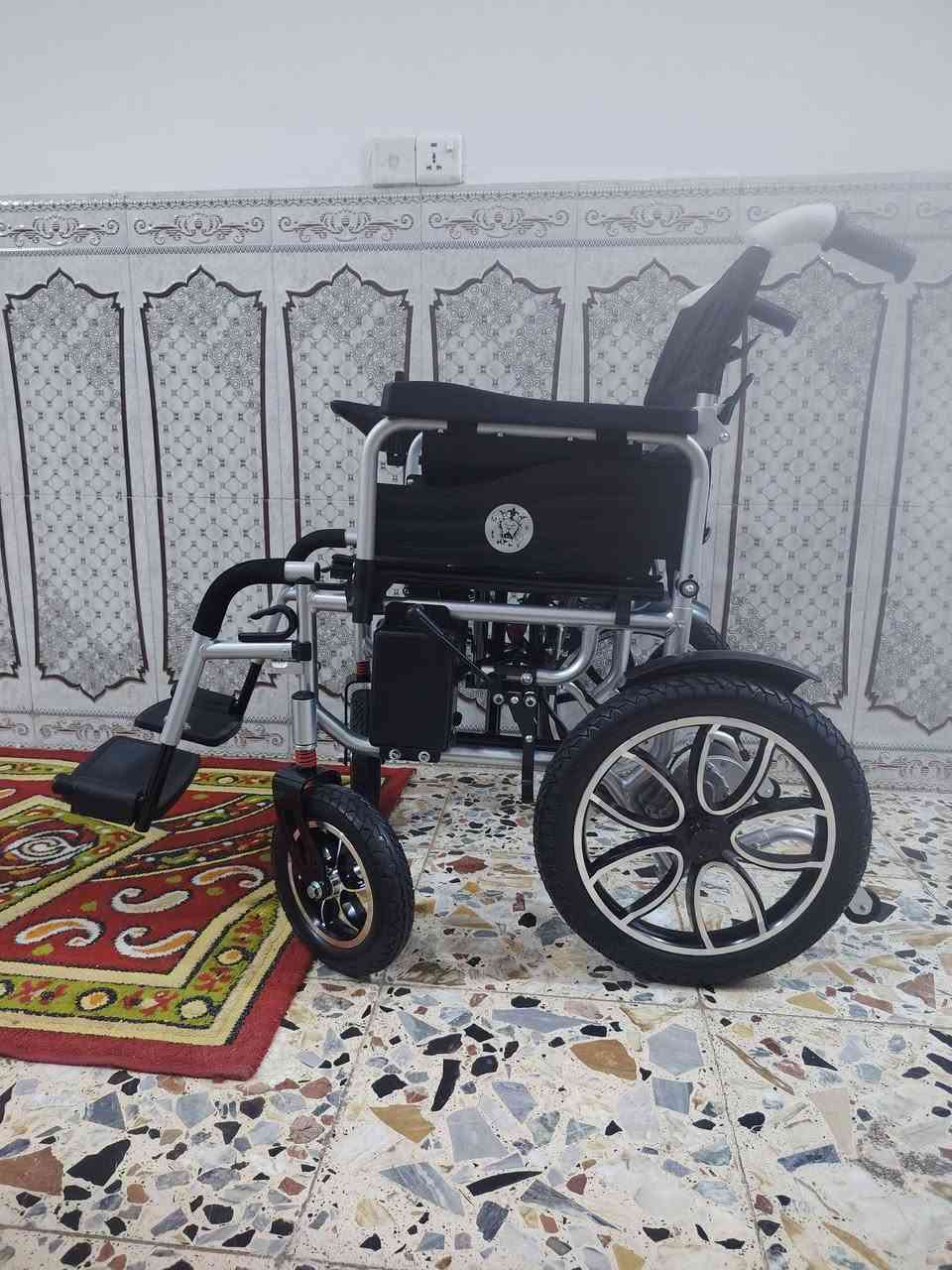 السلام عليكم عندي كرسي متحرك كهربائيه جديد للبيع غير مستخدم ابد قياس المقعد٥٢


**إذا كنت صاحب هذا الإعلان وتريد حذفه لأي سبب، رجاءا أرسل رسالة إلى الدعم الفني**