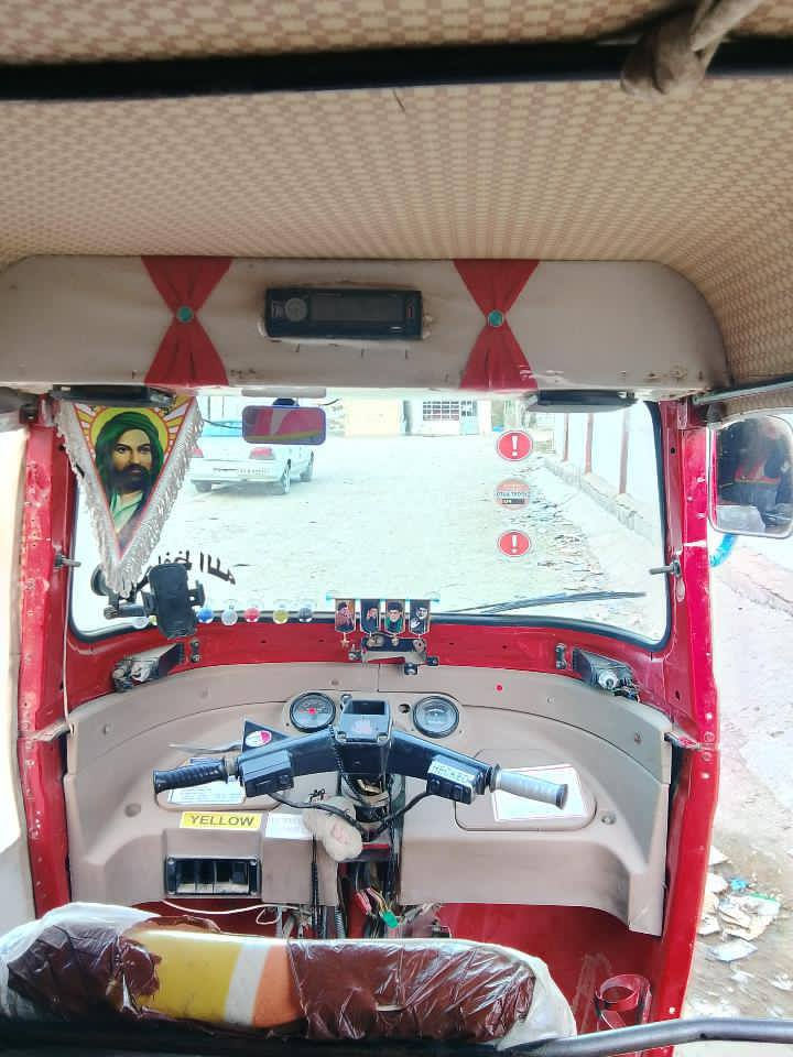 سلام عليكم تكتك موديل 19طابه بل 20 مصبوغه جماليه دواسات معمره بس مال عبري كل خياس مابيها نضيفه وخير من الله تخذها برغي ماتحط عليها ***********سعرها 4400وبيها مجال حك الجيا
