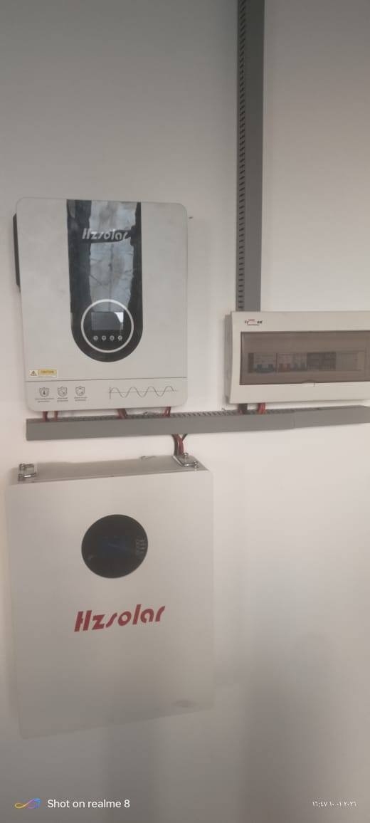 منظومة جديدة بايبوخت 
تم اليوم الانتهاء من نصب منظومة شمسية  في منطقة بايبوخت- لمنزل السيد سالم ذنون يونس 

 طلب الزبون 10  امبير صباحا و 5 امبير مساءا  
- انفيرتر HZ 6.2 كيلواط ضمان 
- الواح 620 واط دبل وجه عدد 5 ضمان 12 سنة 
-بطارية 5 كيلواط HZ ضمان 5 سنوات 
- حديد مغلون 

المنظومات الشمسية تنصب تحت اشراف كادر هندسي وفني متخصص في تصميم وتنفيذ المنظومات الشمسية 

 مكتب طاقة لنصب وتجهيز الطاقة الشمسية  
للتواصل مع مكتب طاقة الاتصال عبر الارقام 
*********** 
*********** 
***********

website : Www.Taqa-smart.com 
Fadi@taqa-smart.com 
:
#طاقة_شمسية
#طاقة_نظيفة
#HighVoltage
#Sofar
#OnGrid
#دهوك
#فيلل_ماربيلا
#الطاقة_المتجددة
#مكتب_طاقة
#SolarEnergy
#RenewableEnergy
