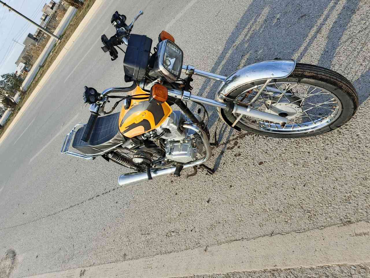 سلام عليكم دراجه 4كير شاصي 14 اوراق اصولي نضيفات المحرك نامه شلامجه مديل 2025 برغي مامفتوح منه فيلسه مامفيلس سعر 600 وبيهه مجال كوت شارع نفط ***********
