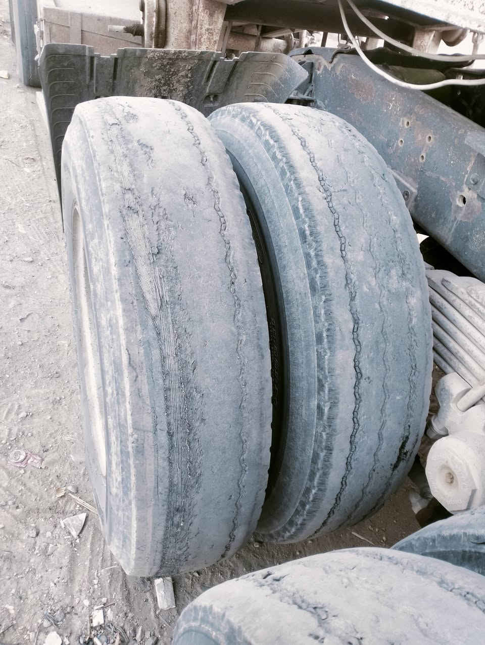 سلام عليكم تايرات 24 البيع او مراوس 22 ونص الاستفسار ***********
