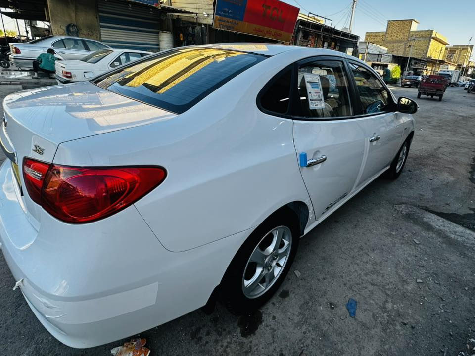 سياره النتره افانتي موديل 2010
كصه جنطه
سياره جديده بمعنه الكلمه 
كير مكينه حداديه تبريد تدفئه كفاله 
مكان ميسان 
سعر (50) وبيها مجال 
***********
