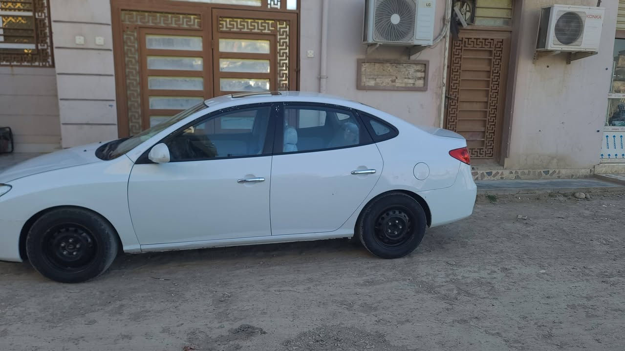 السلام عليكم 
النترا 2009 محرك 2000 كاملة خير من الله بيها جم قطعة صبغ 
مكاني ديالى 
*********** غير متوفر بالفيس
