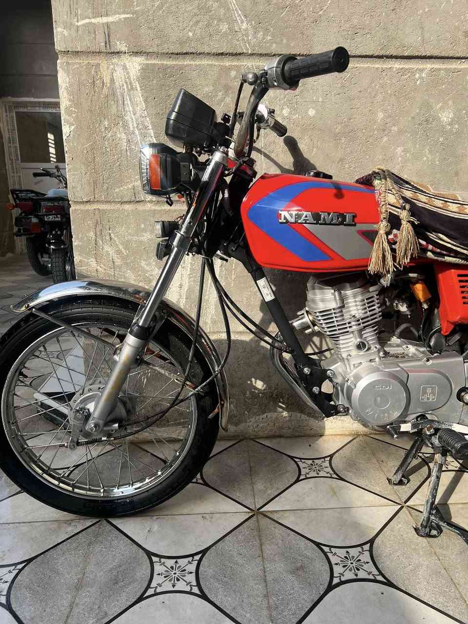 السلام عليكم
اربعه كير للبيع مديل 25

جاهزه وكامله مابيها نقص لو برغي للبيع 

مكاني كربلاء كنطره السلام اوراقها سكنر حب 

***********
