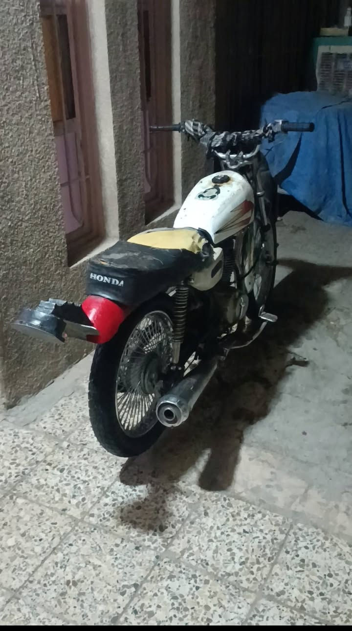 سلام عليكم 
دراجه للبيع كير نامه برو موديل 19
كلك كلك كلك  عنوان بعقوبه 
السعر 275 وبيه مجال 
اتصل ودلل ***********
