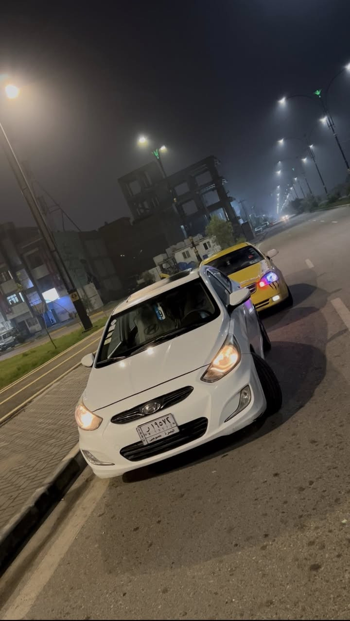 اكسنت ماشيه 140 بيه بارد بدون صبغ بلجامغ على كد شبر وباب العبري بي ضربه  صغيره مامصلحه بس مديله 2015 سعره 94 هذه رقمي 0 788 156 9352‬
