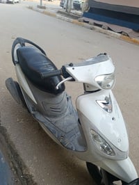 ماكس حاويه للبيع السعر 800وبي مجال شرط مكينه مامفتوحه ناعمه سلف هندر ش...