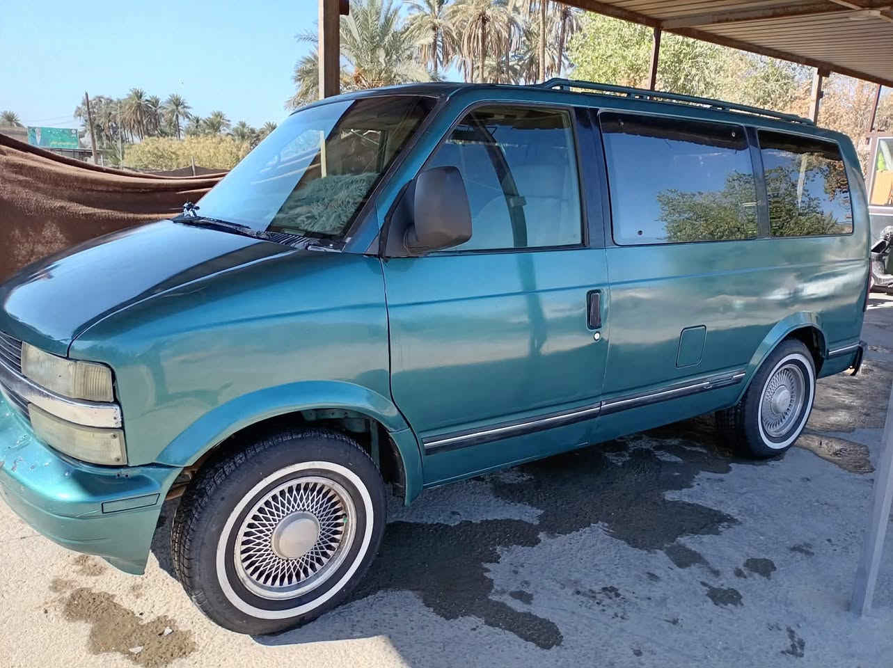 🚗 للبيع: شوفروليه فان (Chevrolet Van) 🚗
موديل 1995 ،،،،

المواصفات والجاهزية:

• المحرك والگير: كفالة عامة (بشرط الفحص).
• الإطارات: طقم إطارات (تخم تاير) جديد.
• البطارية: جديدة.
• الصبغ: مصبوغة عام لأغراض الجمالية فقط (تجديد مظهر).
• الرقم: القادسية / لوحات حمل.

تفاصيل البيع:
• السعر المطلوب: 38 ورقة ($3,800) وقابل للتفاوض البسيط.

• الموقع: محافظة بابل.

للتواصل والاستفسار:
📞 الاتصال على الرقم: ***********

تحياتي لكم جميعاً ،،،
‏  خادمكم ⚡️ مـسؤول جـروب فـان اسـترو الـعراق
