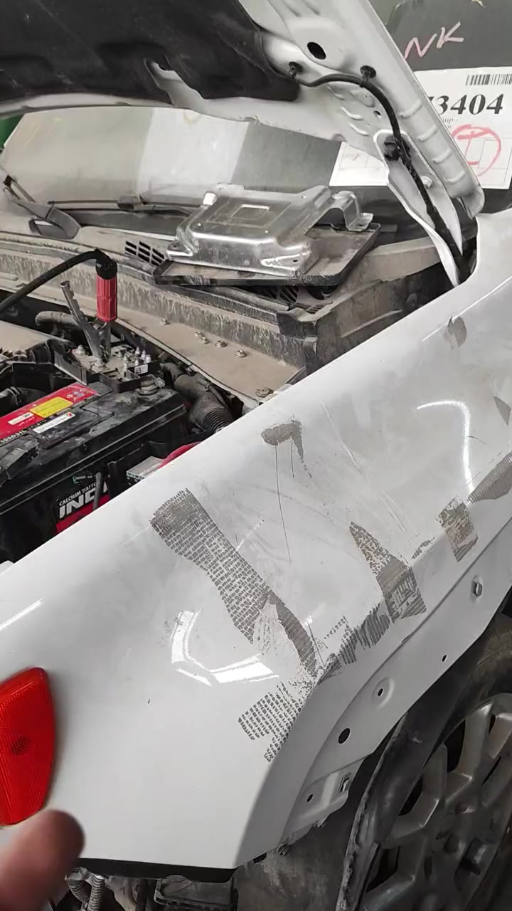 مفتاح سيارتك ضاع؟ أو محتاج بصمة ثانية تريح بالك؟ 🔑🇺🇸🔥
​عند محمود المهندس، الحصري والمستحيل يصير سهل! أحدث موديلات السيارات الأمريكية صار لها حل جذري ببرمجة هندسية دقيقة. 💻🛠️
​🚀 تغطية خاصة لأحدث الموديلات (2023 - 2024 - 2025):
✅ دودج هورنت (Dodge Hornet): برمجة البصمات المفقودة والجديدة بالكامل. 🐝⚡
✅ جيب (Jeep): بجميع أنواعها (كومباس ، جراند شيروكي، رينيجيد) موديلات 2023 و 2024 و 2025. 🏔️🦅
​⚙️ شنو اللي نقدمه لك؟
🔹 برمجة بصمة مفقودة: إذا ضاعت كل مفاتيحك، نفتح السيارة ونبرمج لك بصمة جديدة بدون أي ضرر. 🔓❌
🔹 إضافة بصمة احتياط: لا تنتظر تضيع البصمة الوحيدة وتكلفك أكثر.. سوي احتياطك اليوم! 🔑+🔑
🔹 إلغاء البصمات الضائعة: نمسح المفاتيح القديمة من نظام السيارة حتى نضمن إنها ما تشتغل إلا بيدك. 🛡️🚫
​ليش تسلم سيارتك لـ "محمود المهندس"؟ 🤔
لأننا نتعامل مع أنظمة الحماية المعقدة والمشفرة بأحدث أجهزة البرمجة العالمية  الشغل هندسي، دقيق، ومضمون! ✅💎
​📍 فروعنا بخدمتكم:
1️⃣ بغداد - الفرع الأول
2️⃣ بغداد - قرب نادي المشرق
3️⃣ كربلاء المقدسة
​📞 للحجز والاستفسار:

 [***********]
