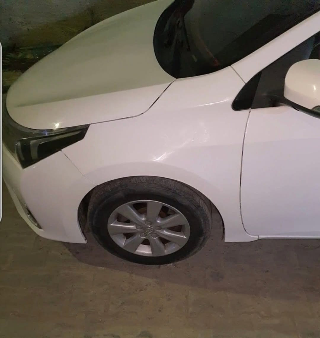 كورلا خليجي ابيض مكينه 2000 Vvt بيه طخات وبارد بالباب الايمن والايسر وتبديل جاملغ الامامي الايمن للاستهالكه وتبديل گازگيت كامره دواره وحساسات خلفيه تبريد شغال مع شاشه اندرويد سياره جاهزه والحمدلله السعر 140 ورقه وبيه مجال قليل للاتصال *********** البصرة, العراق
