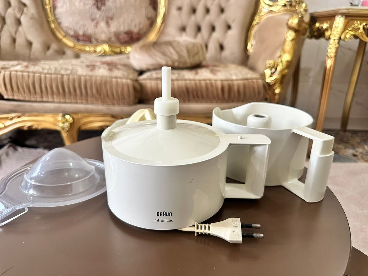 معصارة برتقال ❤️BRAUN ❤️ (براون) اسباني انتاج الثمانينات استيراد المنشأة العامة العراقية  بحالة ممتازة ونضافة عالية جداا وكما واضح بالصور
للاستفسار  مراسلة الصفحة✉️
للاتصال راسل الصفحة وسيضهر الرقم📞📞


**إذا كنت صاحب هذا الإعلان وتريد حذفه لأي سبب، رجاءا أرسل رسالة إلى الدعم الفني**