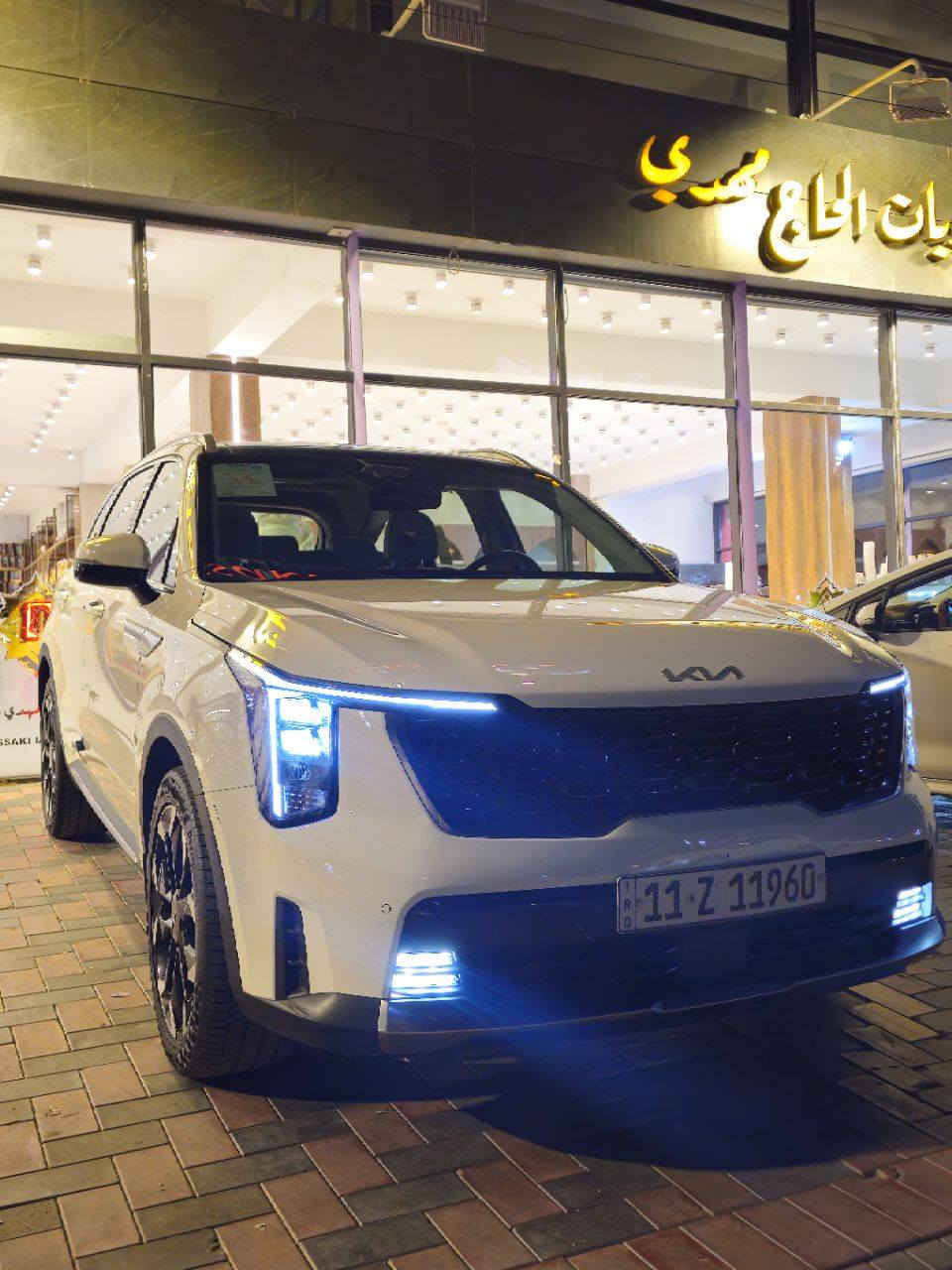 ماشية ١٤ الف بس وبعدها بضمان الوكالة
السعر 31,500
موجود فيديو للسيارة


**إذا كنت صاحب هذا الإعلان وتريد حذفه لأي سبب، رجاءا أرسل رسالة إلى الدعم الفني**