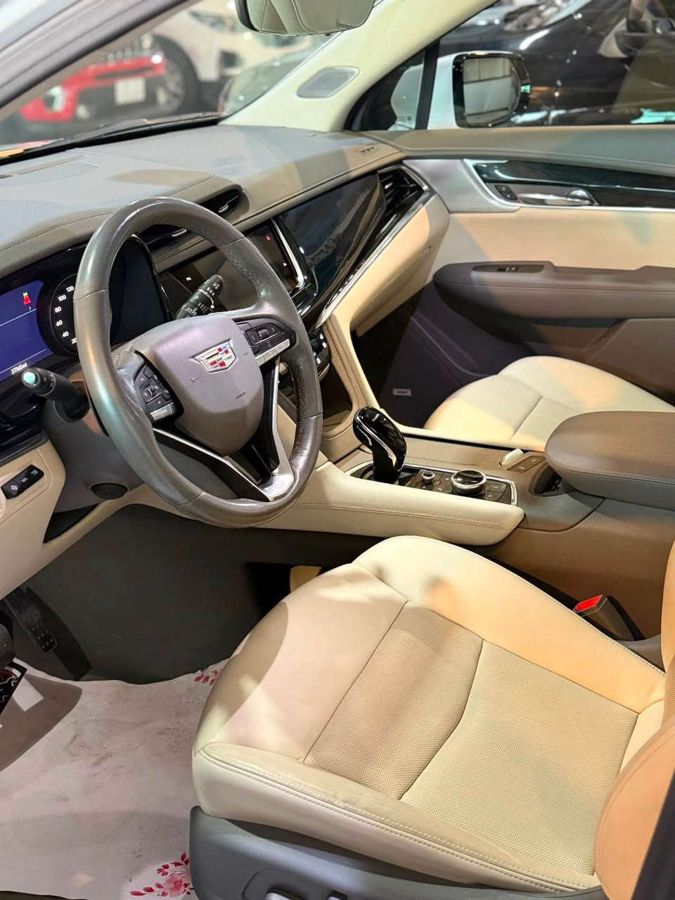 Cadilac xt6 2021
كاديلاك xt6 موديل 2021 السيارة كفالة عامة من الضربة والحادث ، كير ، مكينة ، تبريد كفالة بدون اي تبديل السيارة مغلفة PPF 
للتواصل *********** البصرة, العراق
