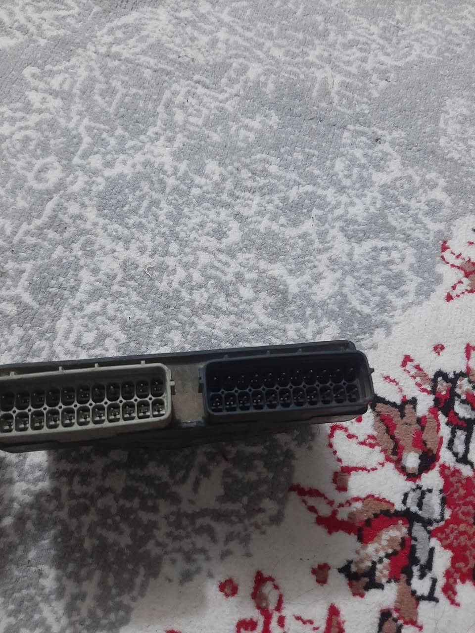 السلام عليكم ضفيره غراض افوراي
ضفيره بلاديه مابيها زلغ 
عقل افوراي شغال بس سويجه ضايع تاخذه ع الفحص 
كتف شحن افوراي البلادي شغال و هم ع الفحص 
و ضفيره ثانيه مجانيه بيها نقص فيش هاي بلاش تاخذها  
سعرهن جدااا مناسبب 
***********
