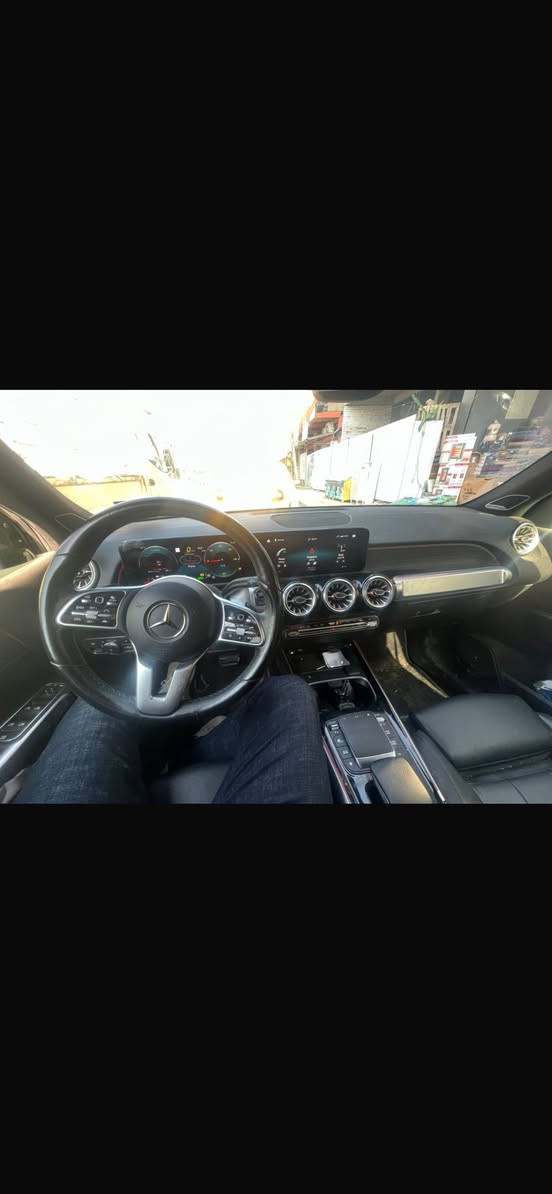 مارسيدس
EQB 250

موديل: 2023
المسافه المقطوعه:28الف ميل 
اللون : اسود 
موقع السياره:بغداد 
رقم الهاتف ***********
مواصفات

حساسات امامي و خلفيه و جانبيه -
تخزين كشنات -
لدات متغيره بداخل السياره -
رادار امامي -
تدفئه كشنات -
عدادات دجتل متغيره -
تحكم ماوس بالشاشه -
٤ وضعيات قياده -
سياقه ذاتيه -
تبريد قطعتين -
مثبت سرعه-
نقاط عمياء-
كشنات جلد-
مري شفط-
بانوراما.
__________________________
السياره تمشي 450 كم-
تشحن بشاحن 32A و 16A-
رقم: فحص مؤقت 

حادث السياره
موضح بالصور
السعر 21000$
بيها نواقص  تريد اني اكملها او انته
