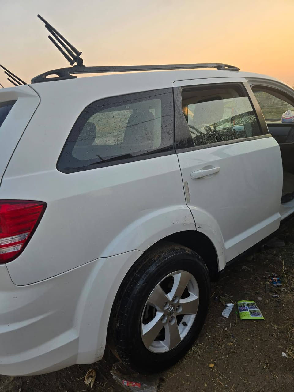 دوج جورني محرك 6خمسة راكب تخم تايرات سيارة جاهزة بسمي تحويل نفس اليوم مكفولة من الصبغ واي. شي سعرها 110وبيها مجال***********اثير***********
