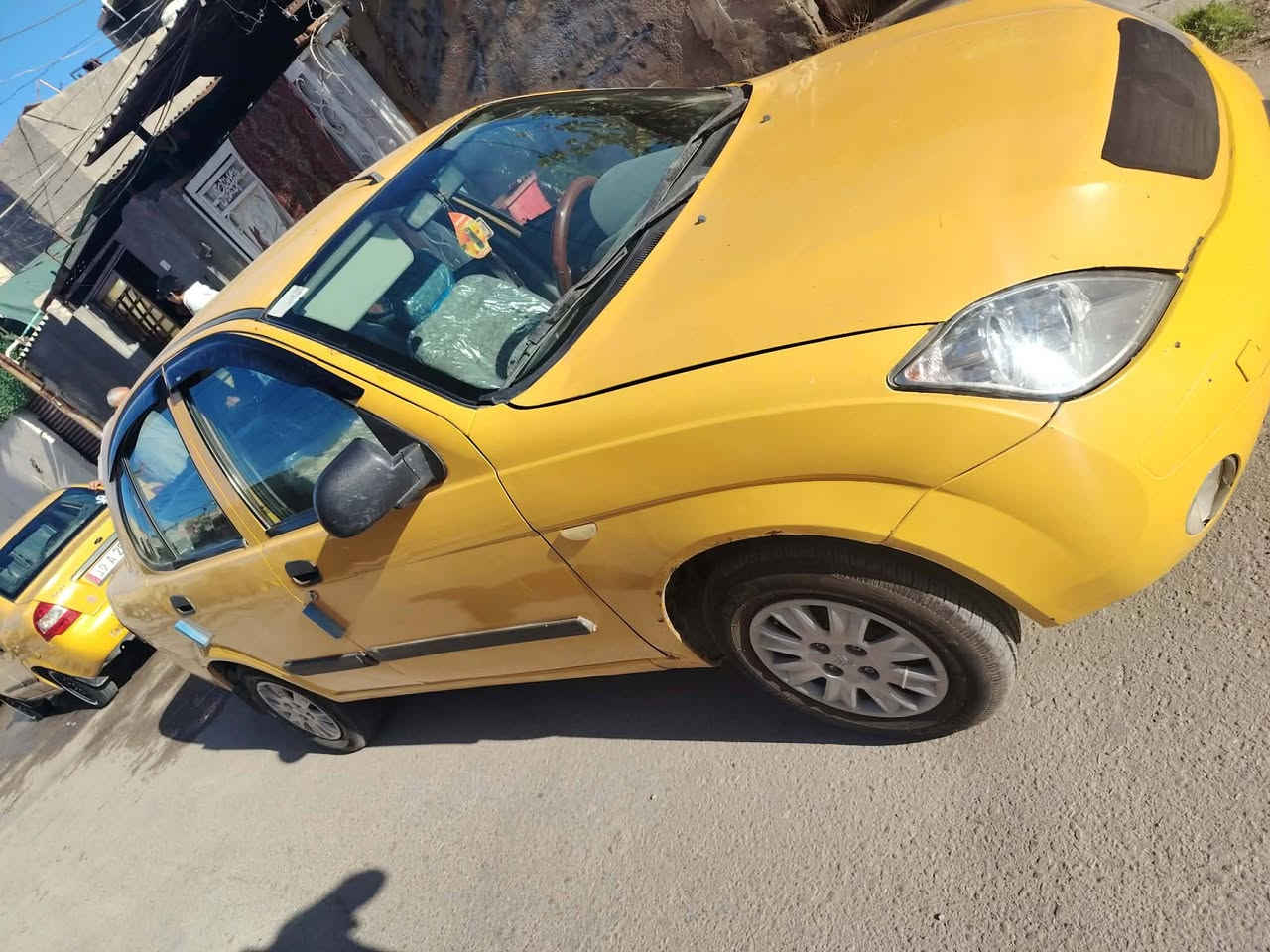 سلام عليكم طيبه موديل 16 رقم كربلاء الجديد وسنويه بسمي مداور ثاني يوم هيئه وغرمات مصفره كير ومحرك مكفول تخم تاير جديد حداديه 90% بل ميه بيه جاملغ امامي امبدل نفس اللون والباب الخلفي مصلح سعر 38 وبيه مجال حك الجيه العنوان كربلاء ‏‪***********‬‏
