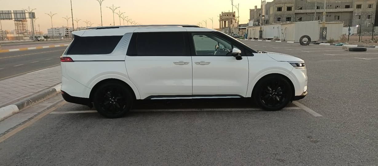 سلام عليكم الاستفسار ***********االسعر 195 للبيع كيه كرنفال موديل 2024 وارد امريكي حادثه ق3قطع بنيد وجملغ وباب جبتهن بدون صبغ ولباقي كفاله عامه السياره ماشيه 30الف ملاحظه السياره بدون ارقام تترقم جميع المحافظات 
موصفات برستيج فول للخير محرك 6 سلندر 7راكب 3تبريد مركزي بصمه شاشه كامره تحكم جهتين أشار بلمرايه رادارات 
كامرات محيطيه شاشات خلفيه كشنات فيايبي كشنات كهرباء تبريد لمس على فئه فول السعر 195
