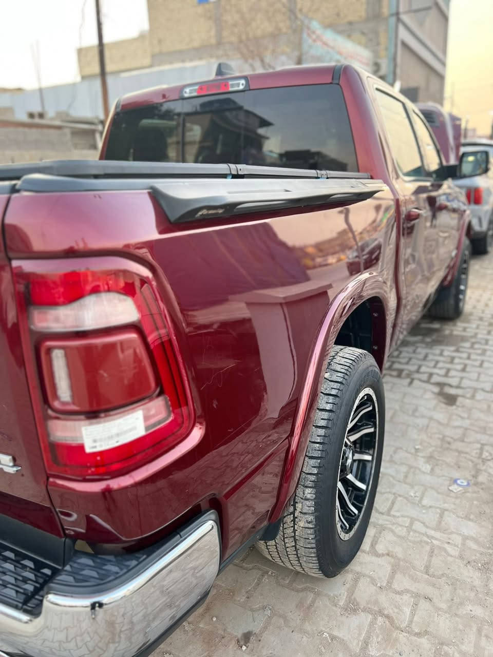 السلام عليكم 
لبيع رام موديل 2022 حادثها بلبنيد صورة الحادث موجودة بلمنشور سيارة جاهزة وجديدة رقم بغداد مكانها بغداد  
الاتصال والاستفسار على الرقم***********
