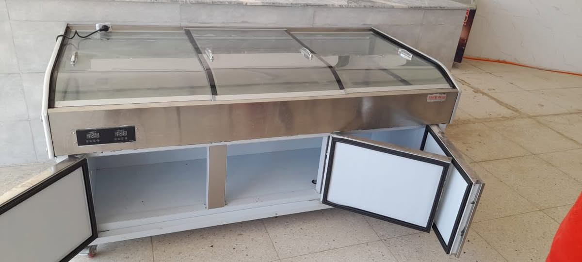 براد مجمده استخدام قليل
نضيف ١٠٠٪؜. للاستفسار اكثر ***********
