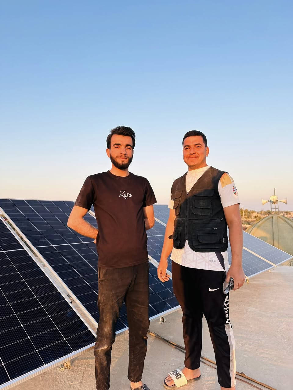 ربط منظومة طاقة شمسية من قبل سما بغداد للطاقة الشمسية في محافظة صلاح الدين – ناحية يثرب
للأخ صلاح العبد العلي الصالح 🌞

🔹 تفاصيل المنظومة:
▪️ السعة: ١٠ أمبير (ليلي ونهاري)
▪️ البطارية: ضمان ٥ سنوات
▪️ الإنفيرتر: ضمان سنتين
▪️ الألواح: لونجي (ضمان ٣٠ سنة)

جودة عالية، وضمانات حقيقية، وخدمة مستمرة…
والمزيد من العروض والحلول المتكاملة لدى سما بغداد للطاقة الشمسية.

📞 للطلب والاستفسار:
وائل – قسم المبيعات: ***********
مصطفى – قسم الخدمات: ***********
نائل – وحدة الإعلام: ***********
