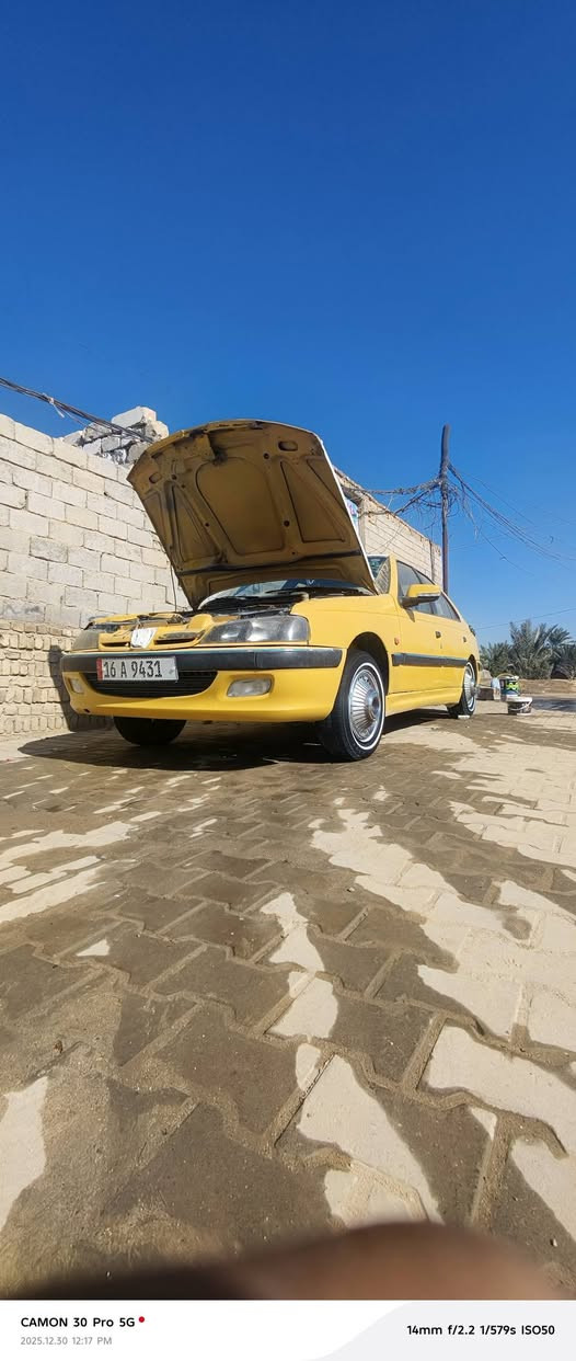 السلام عليكم ورحمة الله وبركاتة بيجو بارص موديل 2013بسمنه السياره تحويل ثاني يوم السياره مصفره هيئه وغرامات سنويه ل 28كير ومكينه خير من الله حداديه جديده السعر 38 وبيه مجال قليل للشراي ***********هاذه رقمي مامتواجد عل فيس مكان السياره نجف كوفه
