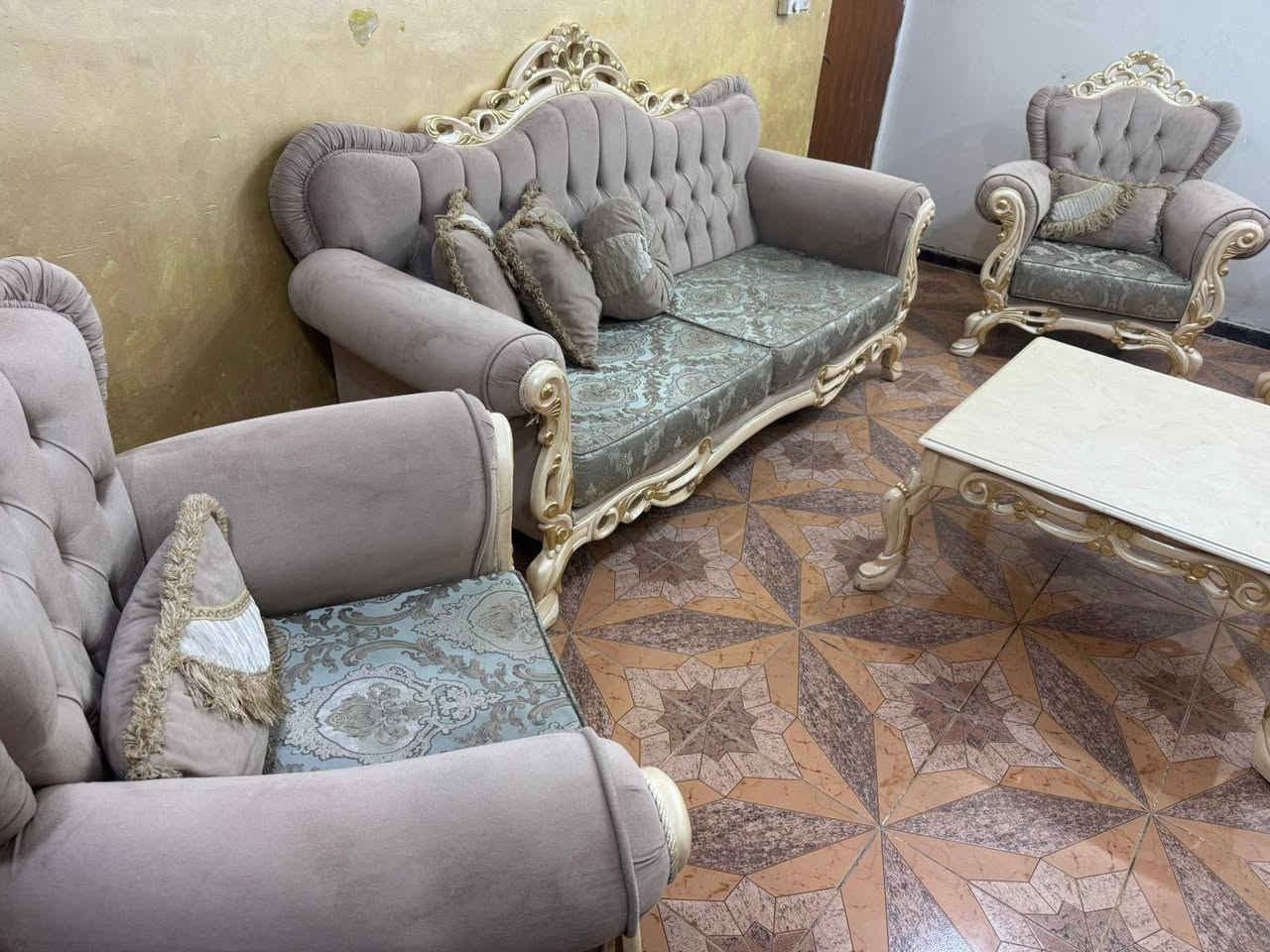 تخم ملكي تركي للبيع ***********
