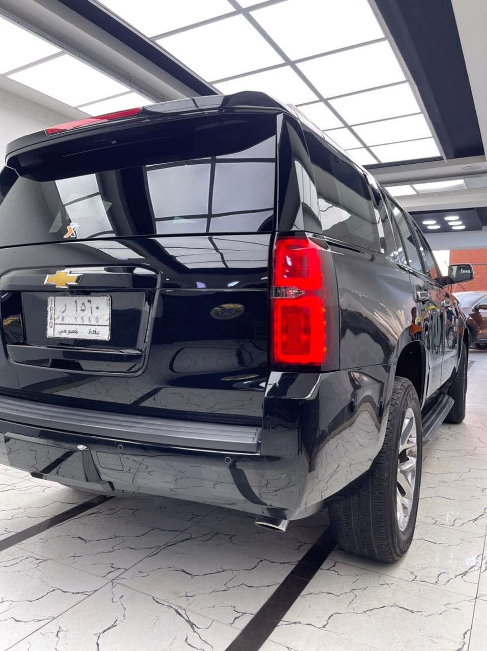 سلام عليكم 
تاهو موديل 2016
مواصفات LS
بدون قطرة معجون حادث خفيف كلش 
المواصفات  
تشغيل عن بعد
تحكم ستيرن جهتين 
تحديد مسار 
رادارات 
قيادة ذاتيه 
شاشة ( قاصه ) 
كامرة 
كشنات كهرباء 2 
كشنات تدفئه 
كشنات جلد 
كشن هزاز 
لد امامي 
لايت زنون 
بلوجكتور زنون 
سبايدر خلفي 
3 قطع تبريد 
8 راكب 
نظام اطفاء 
ويل كب كروم وتخم تاير جديد هسه شاده 
صاجات 
اناره داخلية LED
سستم صوت سماعات 
حساسات 
رقم بغداد  بإسمي 
سيارة جديده جدا بيها صبغ اثر شخوط سعرها معقول بلعافيه ع الياخذها 

مكان السيارة بغداد 
للإستفسار  *********** وتساب ✅
