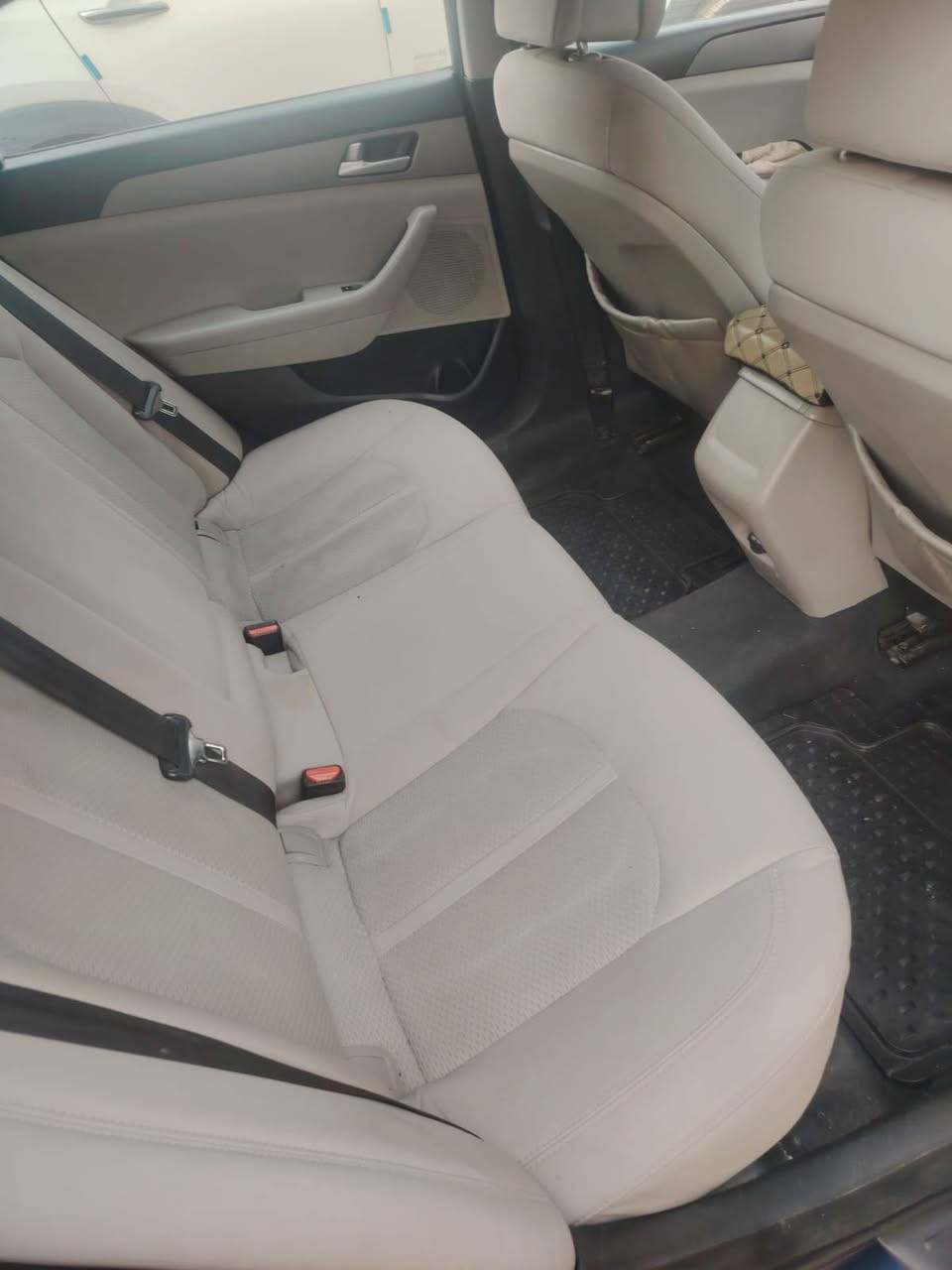 سوناتا موديل 2015 رقم بغداد وارد أمريكي كير مكينه مكفولات 
تحكم ستيرن نضام ايكو نضام سبورت تخم تاير  باتري جديد سياره احله من الصوره  سياره مال جناي مكاني الكوت الحادث مرفق بالصور تبديل بنيد. مع رش قليل الباب الخلفي والجاملغ نص السعر 118 وبيها مجال مكاني كوت ***********
