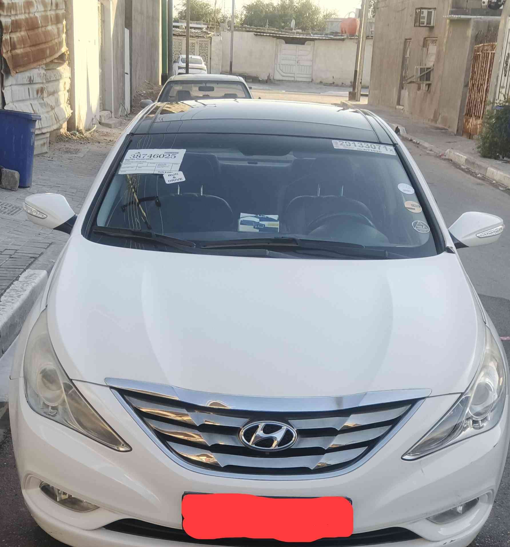 سوناته 2014 كصه    متومه بانزين بانزين ودوش و2000مكينه فول الفول بصمه  بوليراما فتحتين مرايات شفط اشاره بالمرايات كشنات جلد وكشنات تدفع وتبريد وتبريد خلفي كاميرا وشاشه تحكمات ستيرن فول كلش وجاهزه مكينه كير حداده تبريد تدفئه تخبل السياره تعبان عليه وكلش حلوه السعر 58 مكاني بصره بصره *********** كلشي شغلل بيه تخبل
