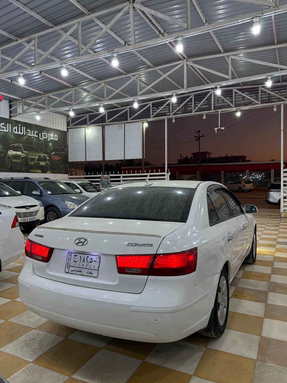 السلام عليكم 

سوناته 2009 وارد امريكي 

كلين بدون حادث فقط بيه داير الخلفي صبغ 

شرط الفحص سياره جديده ماشيه 160 اصل 

مكينه 2400 مامفتوحه شرط 

سياره جديده وجاهزه مال جناي 

العنوان بابل شوملي 

السعر 125 وبيه مجال بصيط؟ 

تفاصيل ***********
