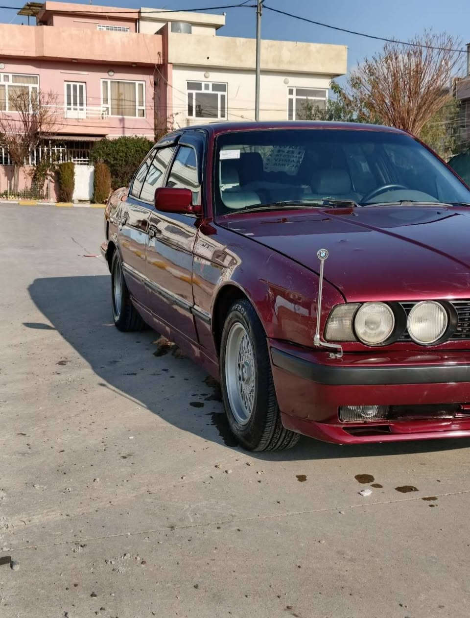 سرتا به ناوی خوا 
بیم لوک دانسقه م بو هیناون 
زور زور جوانو ریکو پیکه 
له قوتی خوی بیزاره 
520i
دوکه ل بو غار سرف به شرتی 1000فیتر
ئه کسل قوفل
کاردنی لوک
کاربره بای به شرت 
کوشن جلدی بیلاد
دو جام کاربا
سلایت
دعامیm
لایت زینون 
شاشه ئایپات
ئیمپی فایر
مودیلی 1991
سیارکی زور جایز بی مسروف
تایه ویلی موشبک بلادی
سیاره که ئارمی پلاستیک سلیمانیه ئارم به شرت نیه به هه دی ئه دمی به س مالی مه دنی به شرت 
سعری 25گه له توزی معامله
شوین سلیمانی
ژ*********** شربازهير, السليمانية
