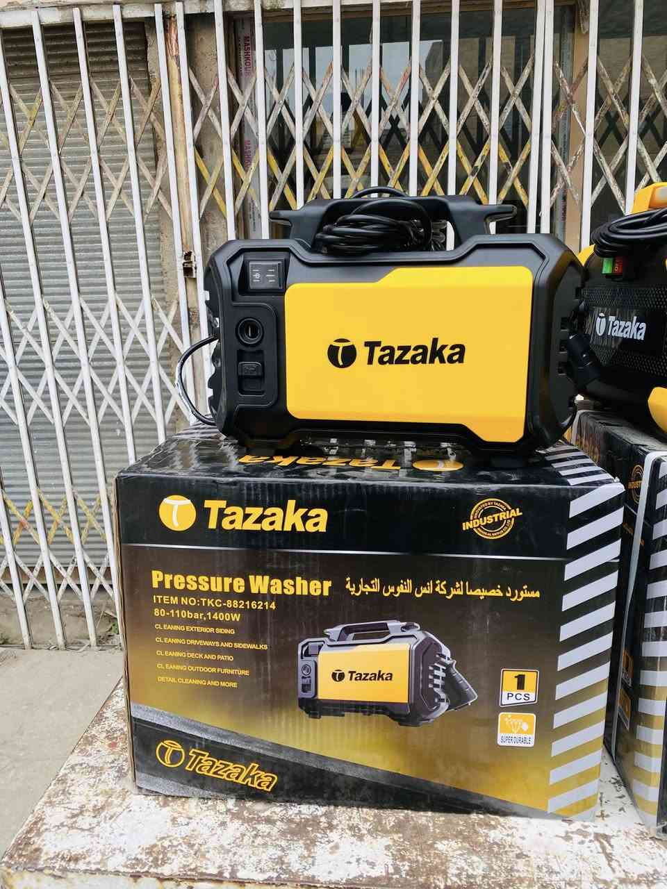 سلام عليكم شباب فارة غسل سيارات شركة
Tazaka
شركة الغنية عن تعريف 

عامودي 80-110 بار  ١٤٠٠ w

افقي 65-95بار  ١٠٠٠w

افقي 110-80 بار ١٠٠٠w

اي استفسار اتصال برقم *********** 

او خاص متوفر بيع جملة ومفرد 

موقع المحل شارع العنافصة قرب الكراج الوسطاني
