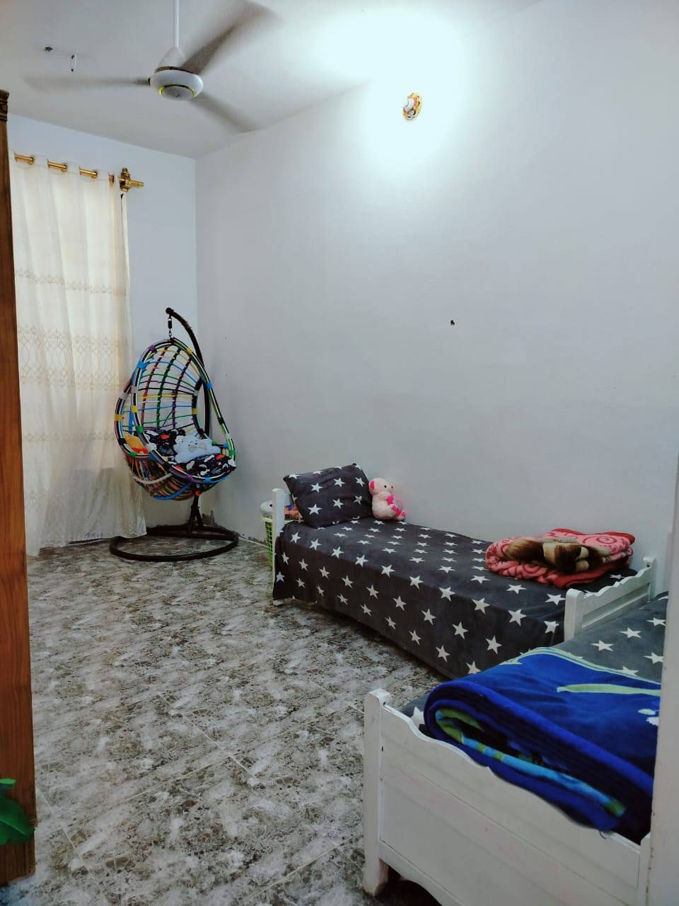 دار للبيع مساحه 150 متر طابو زراعي سند 25 كسيرات شارع بيت شلاكه للاستفسار المراسله  أو الاتصال ***********
