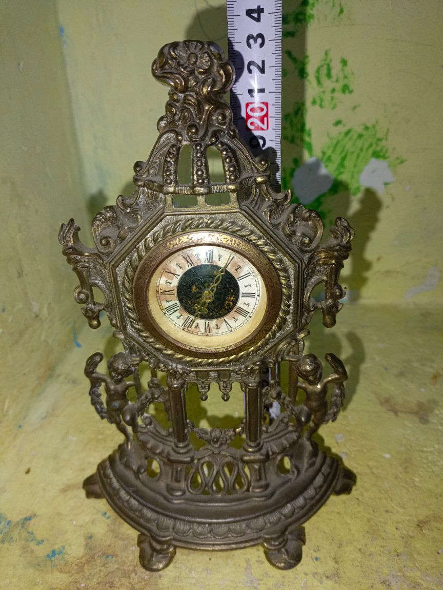 ساعه نحاس تشتغل نصب اثنينهم شغالات واحده صغيره واحده كبيره سعر الكبيره 85الف وسعر الصغيره 55الف يوجد توصيل


**إذا كنت صاحب هذا الإعلان وتريد حذفه لأي سبب، رجاءا أرسل رسالة إلى الدعم الفني**