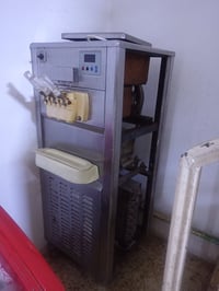 مكينه سوفت على الشغل السعر ٦٠٠ الف ٠٧٧٠٨٨٧٧٥٦٠