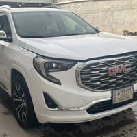 للبيع جمسي تيران  دينالي 2019 فول مواصفات  حادث بسيط جداً  بدون ايرباك...