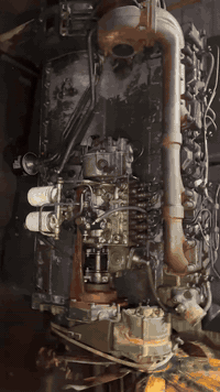 يوجد لدينا مولد كامل شتاير 24ولف توليد 250انجه بلادي شاصي عالي راديتر نضيفه 80‎%‎ شغاله وعلى الحمل استندر السعر60ورقه تحكم كامل كهربائي.  
مكينه 113بم 88تجفيت جديد بيرن بكت سايز 10بلاديه ع الشغل والحمل اليعر 50ورقه العنوان بغداد مدينة الصدر هـ***********صاحب المولدات اني مكلف ب نشر
