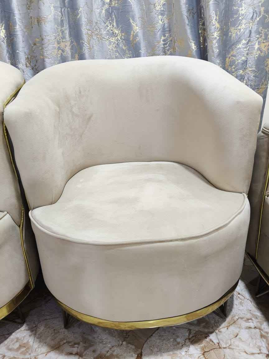 سلام عليكم قنفات جديدة 5قطع ما مستعمله سعر 400 وبيهم مجال قليل جداً *********** موقع شط العرب الصالحية شارع سيد مجتبى شط العرب, البصرة
