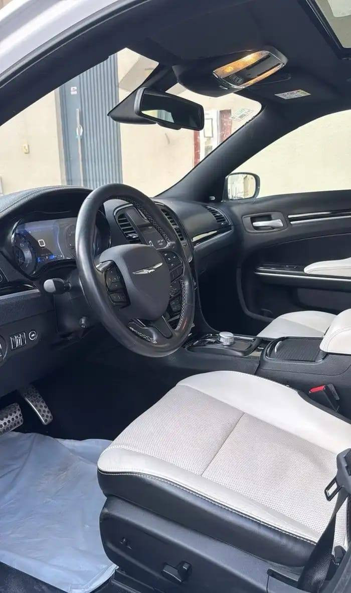 السلام عليكم ورحمة الله
📍📍كلك ادوات بدون تحويل

للبيع اوباما 🇺🇸كفاله عامه وظع شركه

فئة S كلش نظيف السياره 

الكير اوتو  نظافه كارتون

موديل2020 بلادي شركه 

تخم تاير كارتون بيها بشرط

ماشيه 147 وكاله الف فقط بلادي

مكفوله من الصبغ والكص بشرط

السياره أدوات 📍 يعني كلك ادوات 

السياره بدون تحويل 📍ابيعلك كوم حديد

ملاحظه 📍اكفلها من السرقه والكص والعشاير بشرط 

متومه رقم اربيل🚩 نكليزي الجديد باسمي اسوي وكاله 

كفاله عامه من كلشي ظربه وصبغ بشرط كفاله شركه 

السعر 📍(( 90$ ورقه )) فقط وبي مجال بسيط

ملاحظه:::# توصل اي محافظه تريدها 
حسب الاتفاق 
للاستفسار اكثر اتصال أو وتساب 

***********
