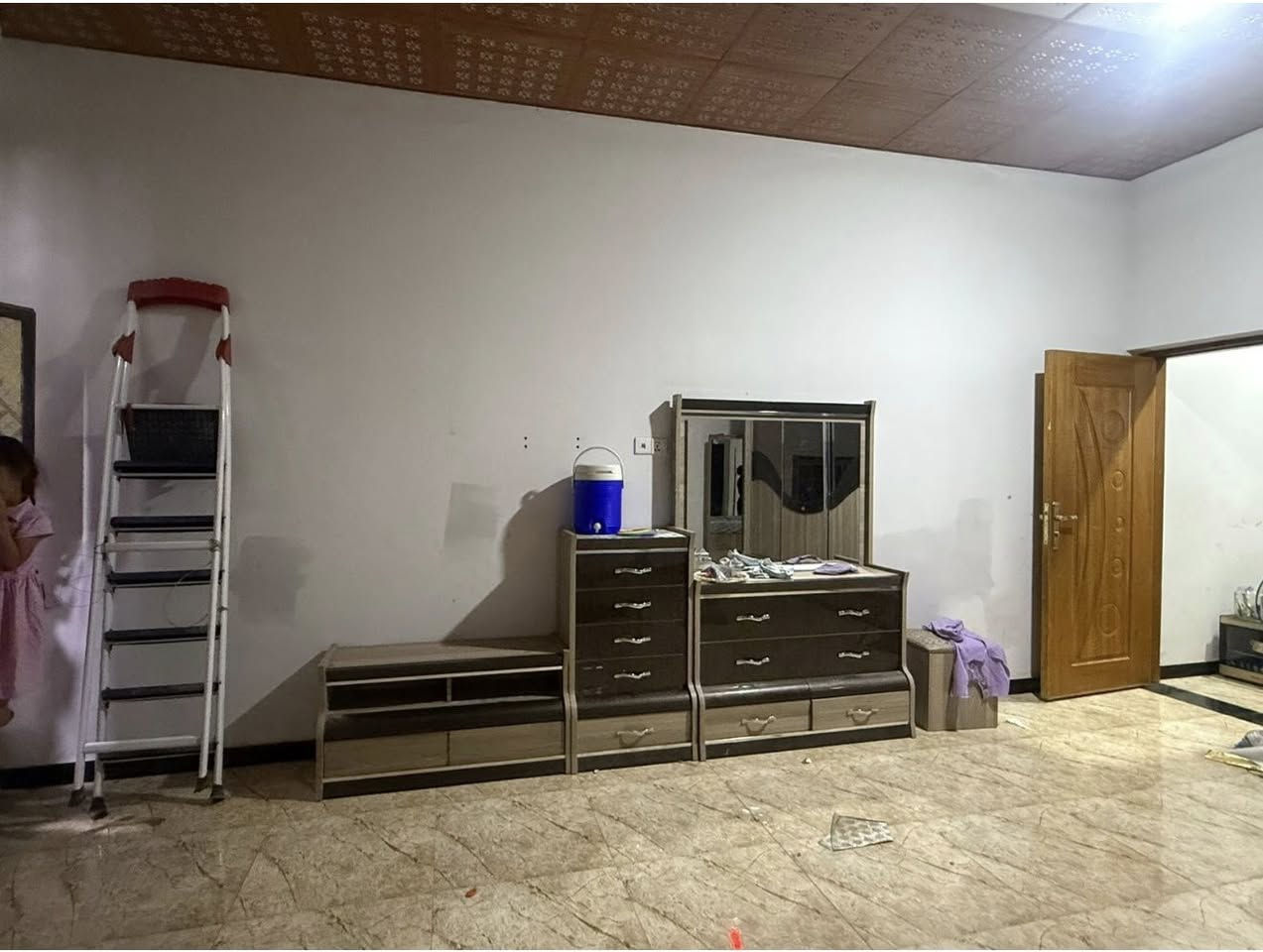 غرفة نوم تركيه نوع بلوك باب اول مستعملة للبيع تتكون من ١٠ قطع + المندر نوعيه زينه + قنفة اضافية
مابيهه اي ضرر او كسر نظيفة كولش للاستفسار ***********
