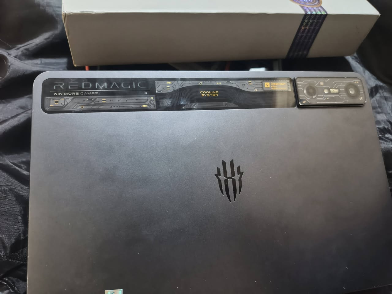 ‏متوفر تاب ريد ماجك نوفا ذاكرة512  بمواصفات عملاقة جهاز غني عن التعريف بي طخات قليلة بشاصي مثل ماموظح كدامكم  كامل ملحقات كارتونة وشاحنة السعر 750 وبي مجال قليل ***********
