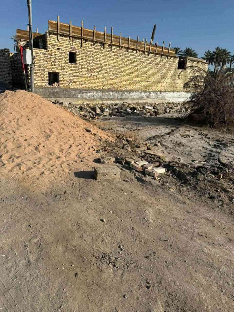 قطعة ارض للبيع مساحة ٢٠٠متر 
طابو زراعي سند٢٥تحويل مباشر بسم المشتري 
واجه ١٠متر نزال ٢٠متر خدمات كامله داخل حي سكني عنوان الحله وردية سيف سعد شارع ٣٠  للاستفسار اكثر الاتصال على الرقم الهاتف 

***********
