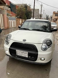 ليفان ٣٢٠ • ابيض • حادث