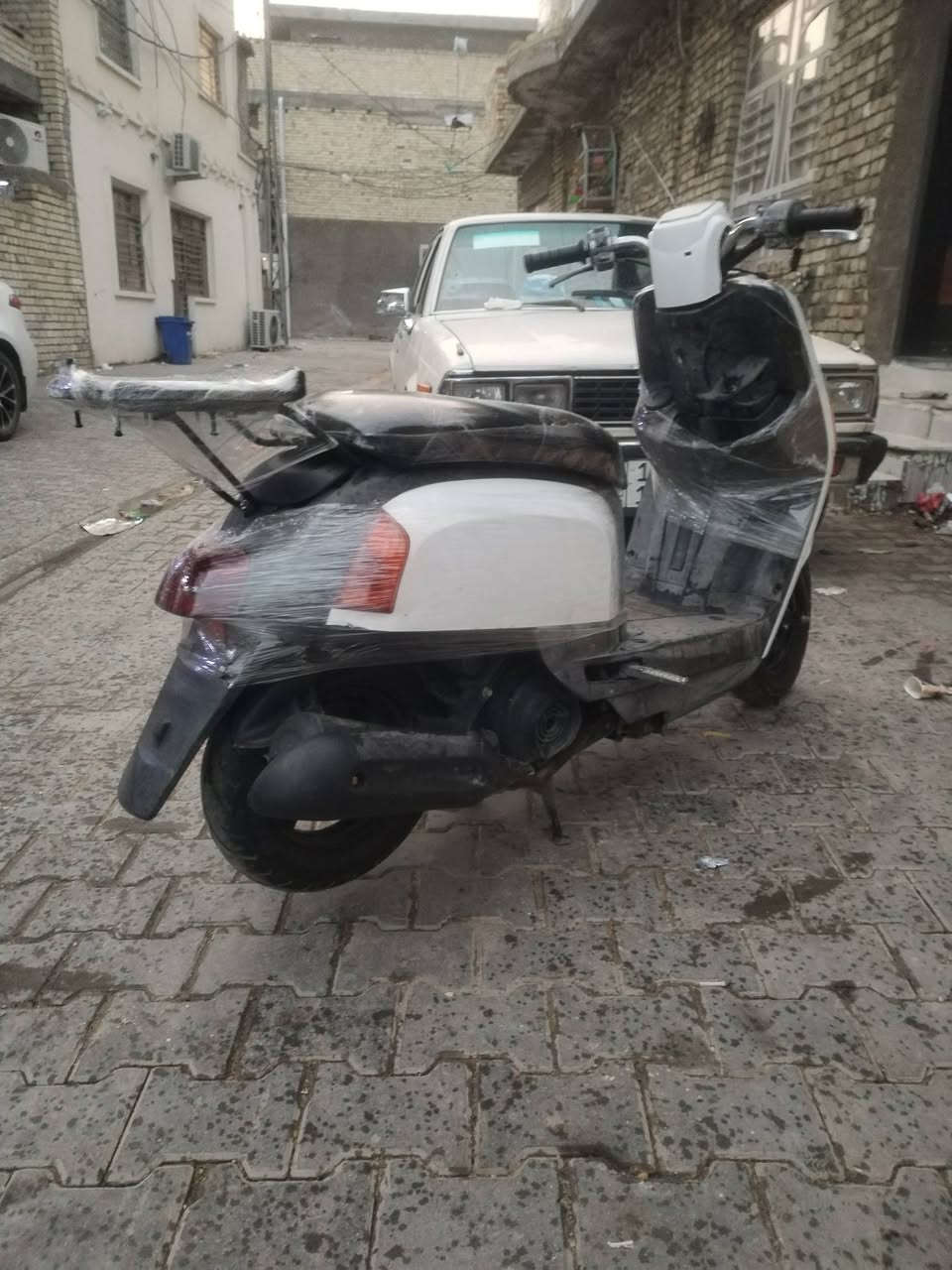 سلام عليكم بوليس مكينه حلوه بس دبلات امامي واكفه فقط سعر 500 مكاني حي عدل *********** واتساب
